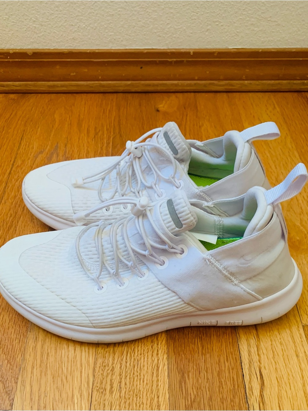 Nike Free RN Commuter Women's Premium Running Shoes, White, Size 6.5, EUC